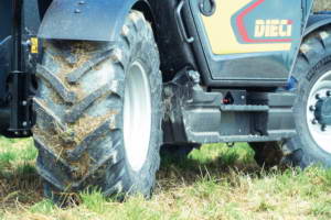 Telehandler with boom extension